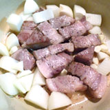 豚肉を焼く